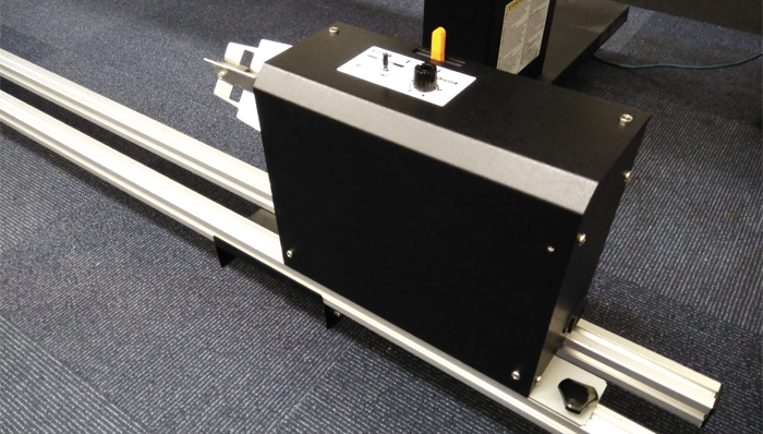 Mutoh XpertJet XPJ-1682UR rolo UV tiskalnik
