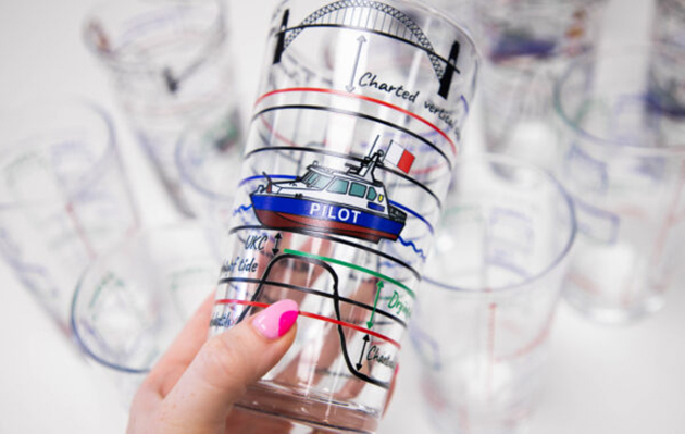 Inkcups Double Helix rotacijski UV tiskalnik za steklenice
