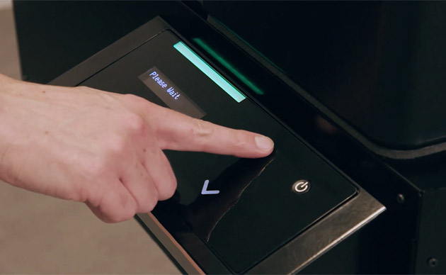 Mutoh XpertJet XPJ-661UF namizni UV tiskalnik za predmete
